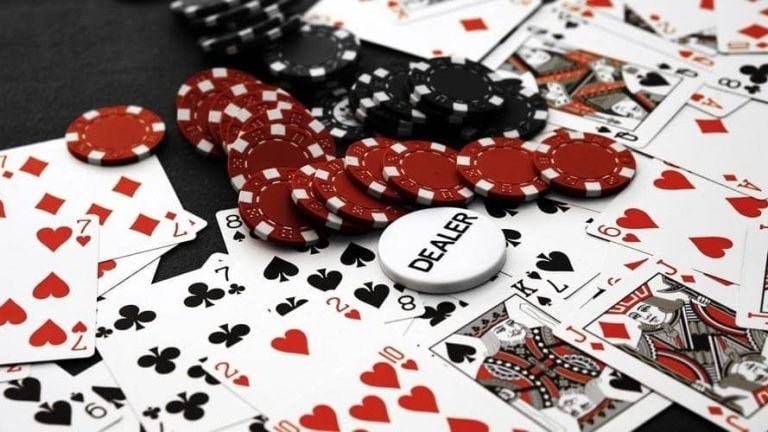 lovejili sports betting and slot game sections displayed on a Philippine mobile device